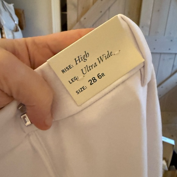 NWT Abercrombie & Fitch Harper Premium Crepe Ultra Wide Leg Pant- White - Picture 8 of 8